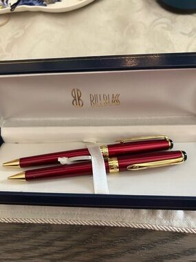 bill blass Red and Gold Writing Set - Ballpoint and Mechanical Pencil